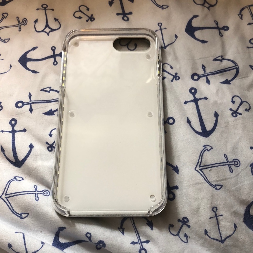 iPhone 8+ phone case with light for selfies